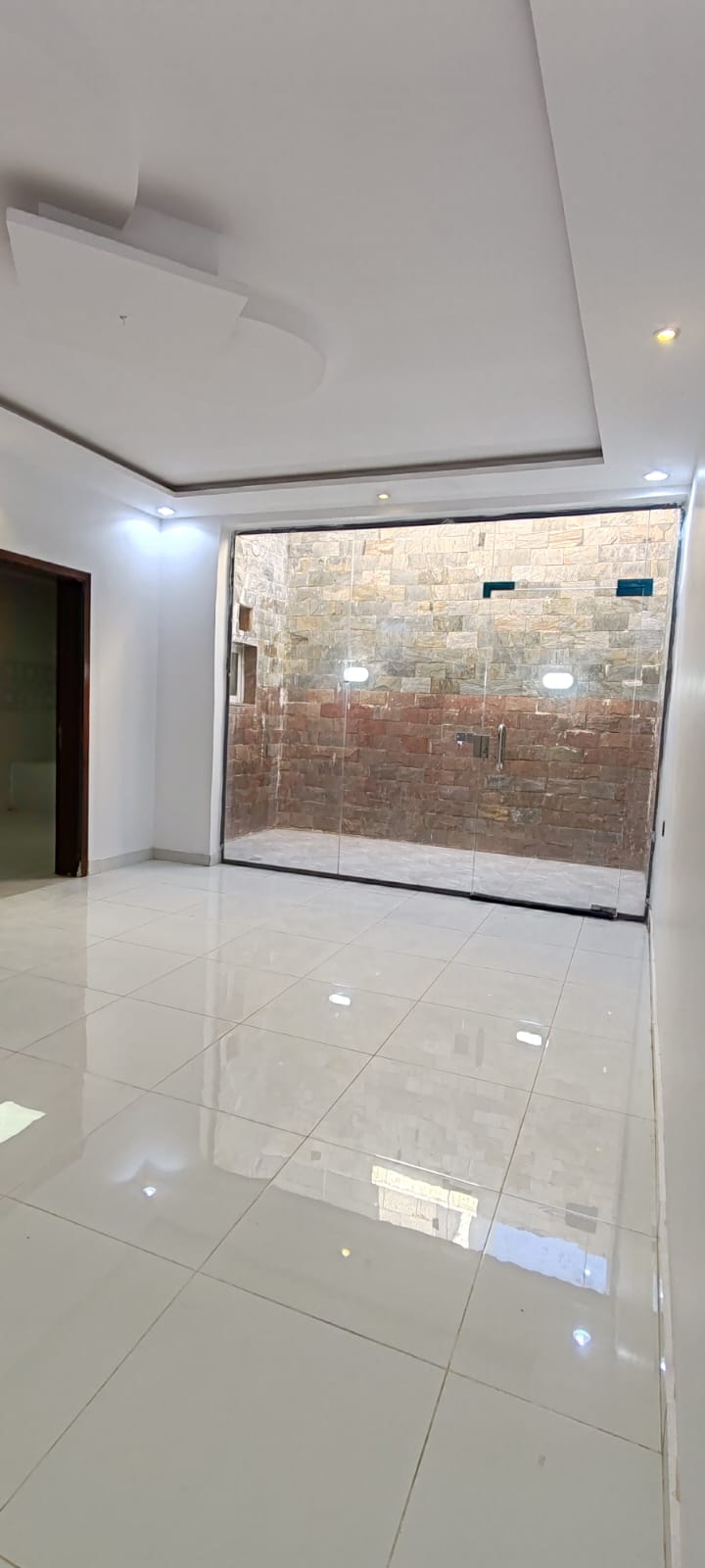  ادوار للبيع بمخطط المحيسن 