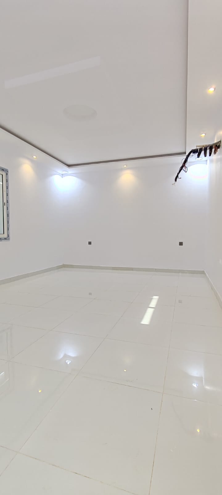  ادوار للبيع بمخطط المحيسن 